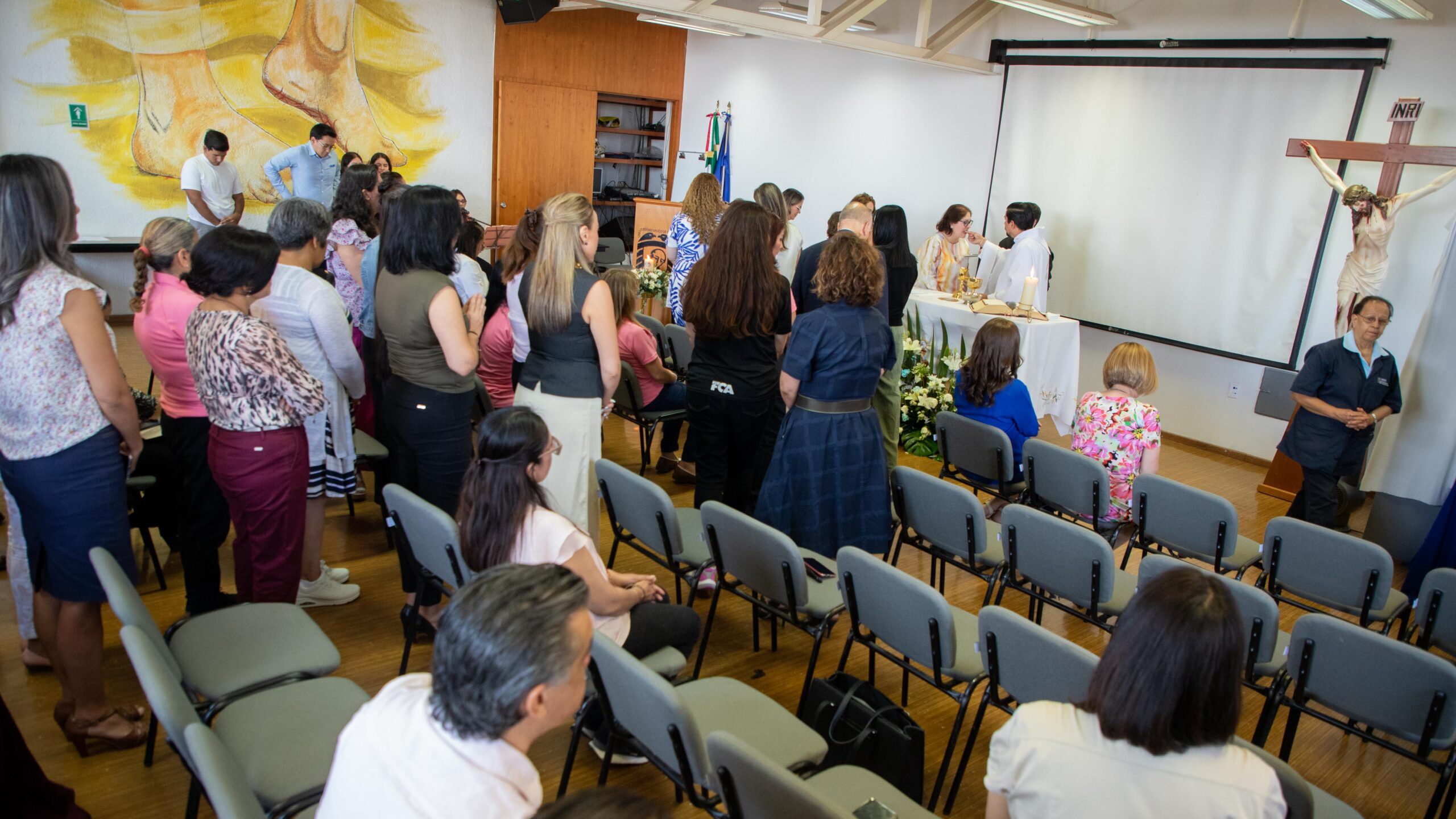 250509 Misa Día de las Madres-11