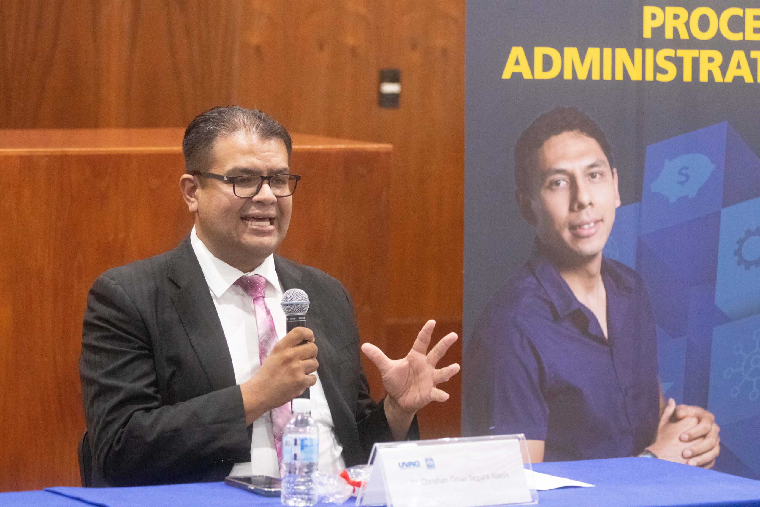 Derecho administrativo y poder público: una mirada crítica desde la UVAQ
