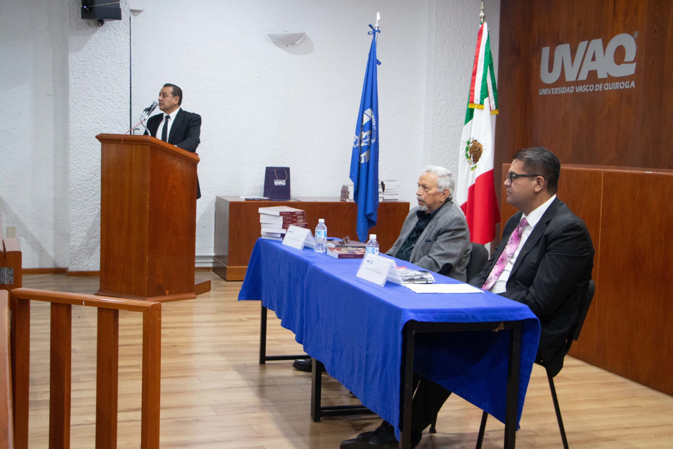 250530 Mesa Derecho Administrativo-5