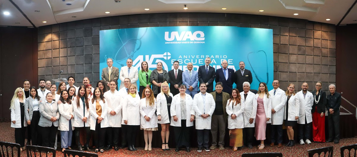 La Escuela de Medicina de la UVAQ celebra 15 años de excelencia académica y compromiso social