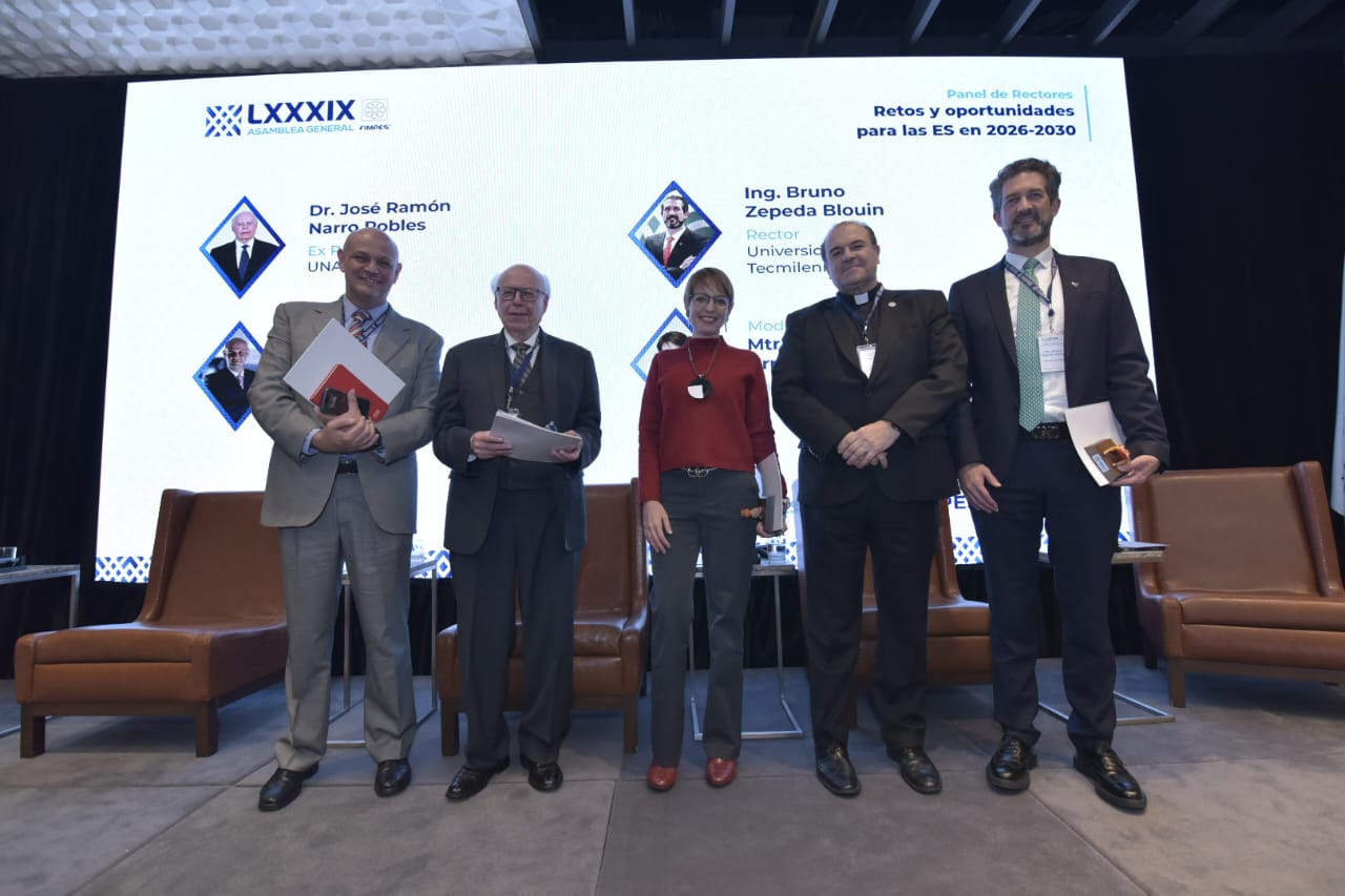 La UVAQ recibe el Distintivo de Integridad Académica FIMPES Nivel II