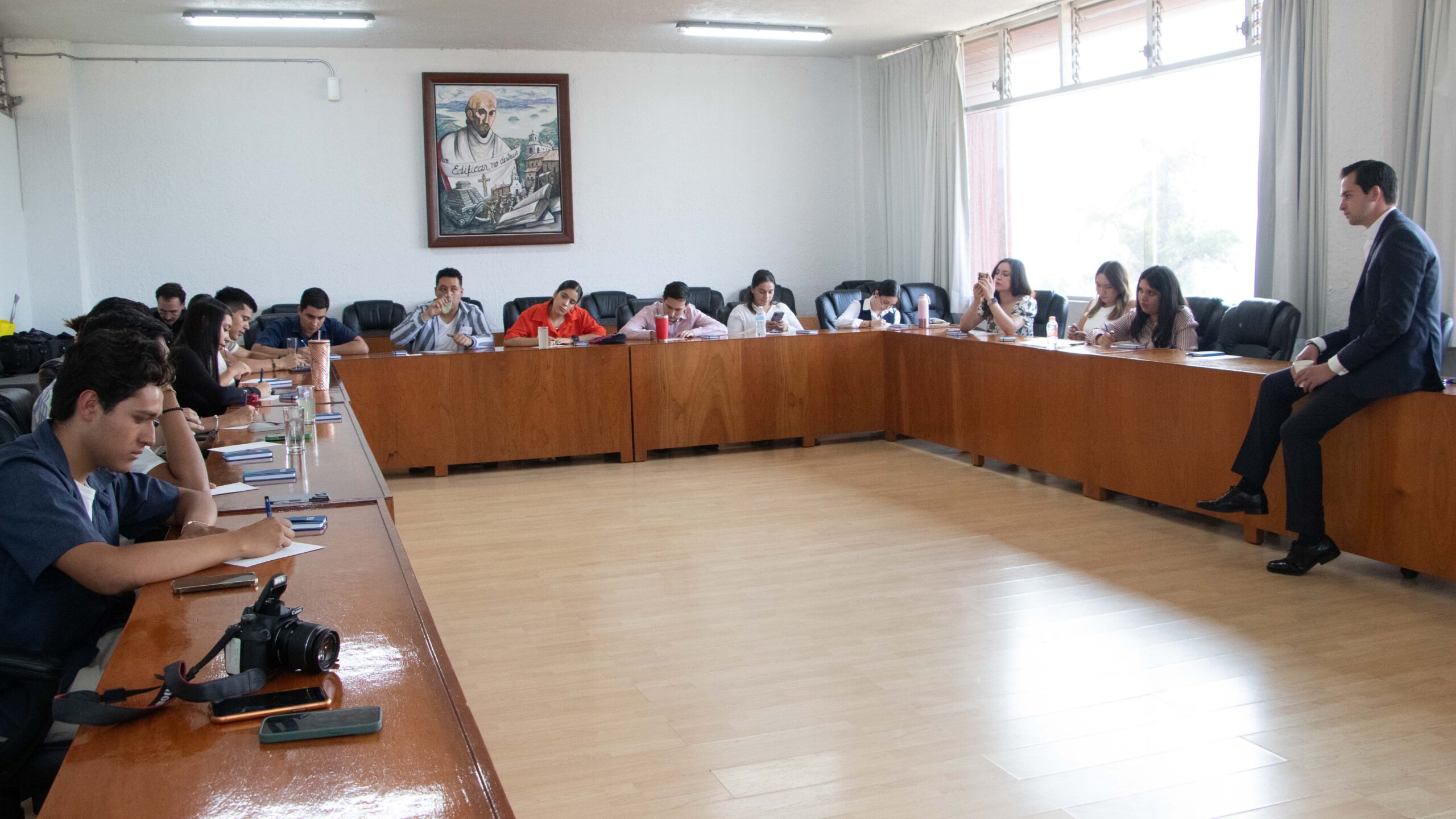 250513 Diálogos Estudiantiles Democracia-3