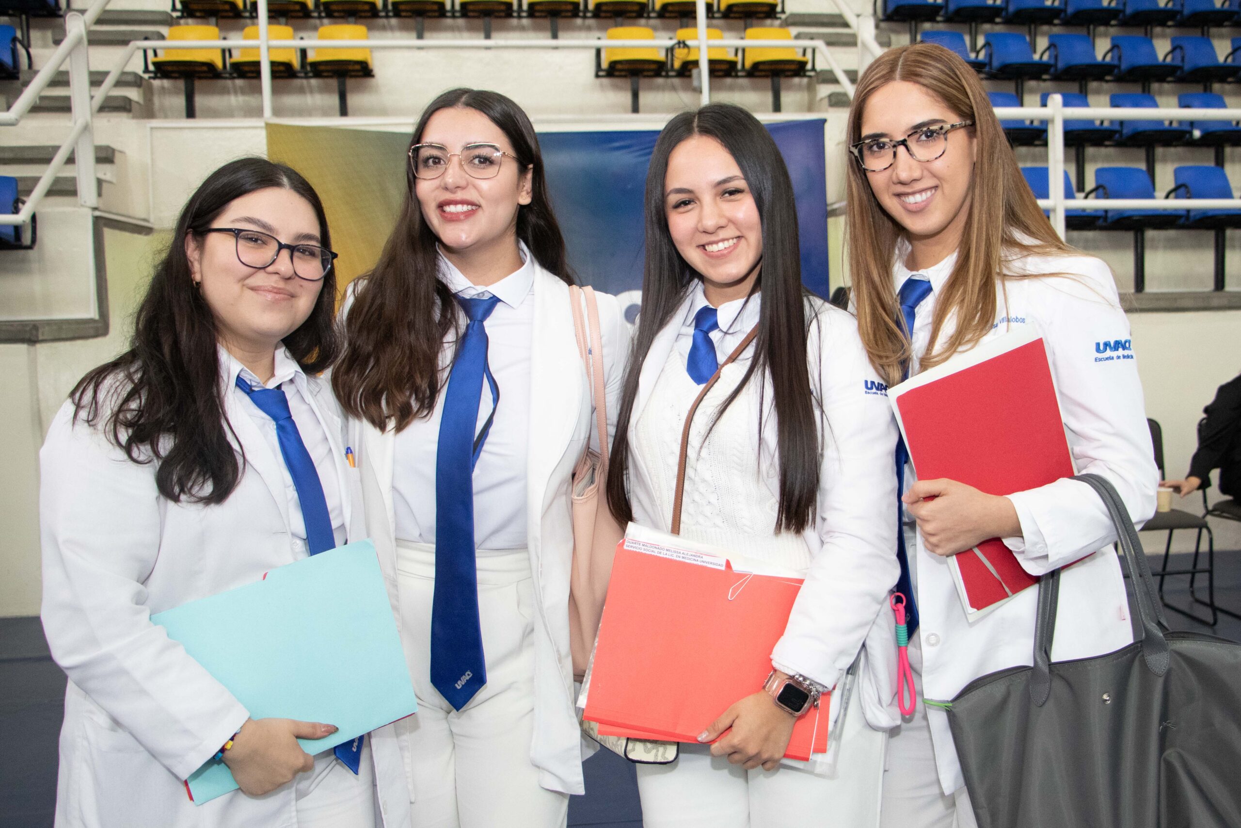 250710 Entrega de Plazas Salud-21