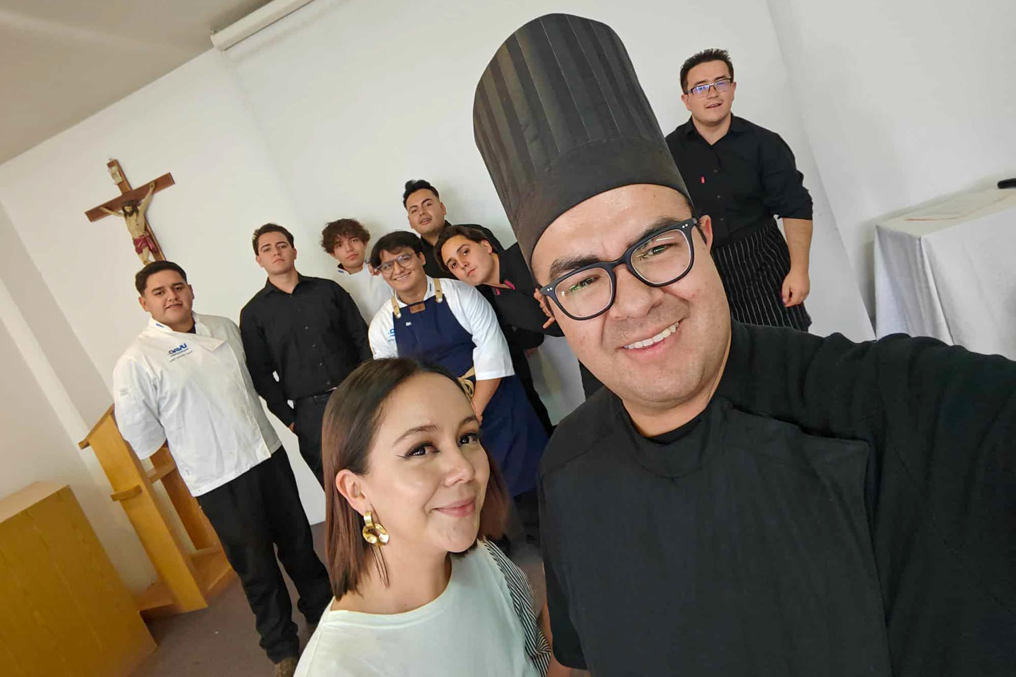 Chef de Ciudad Hidalgo da una probadita de la gastronomía michoacana