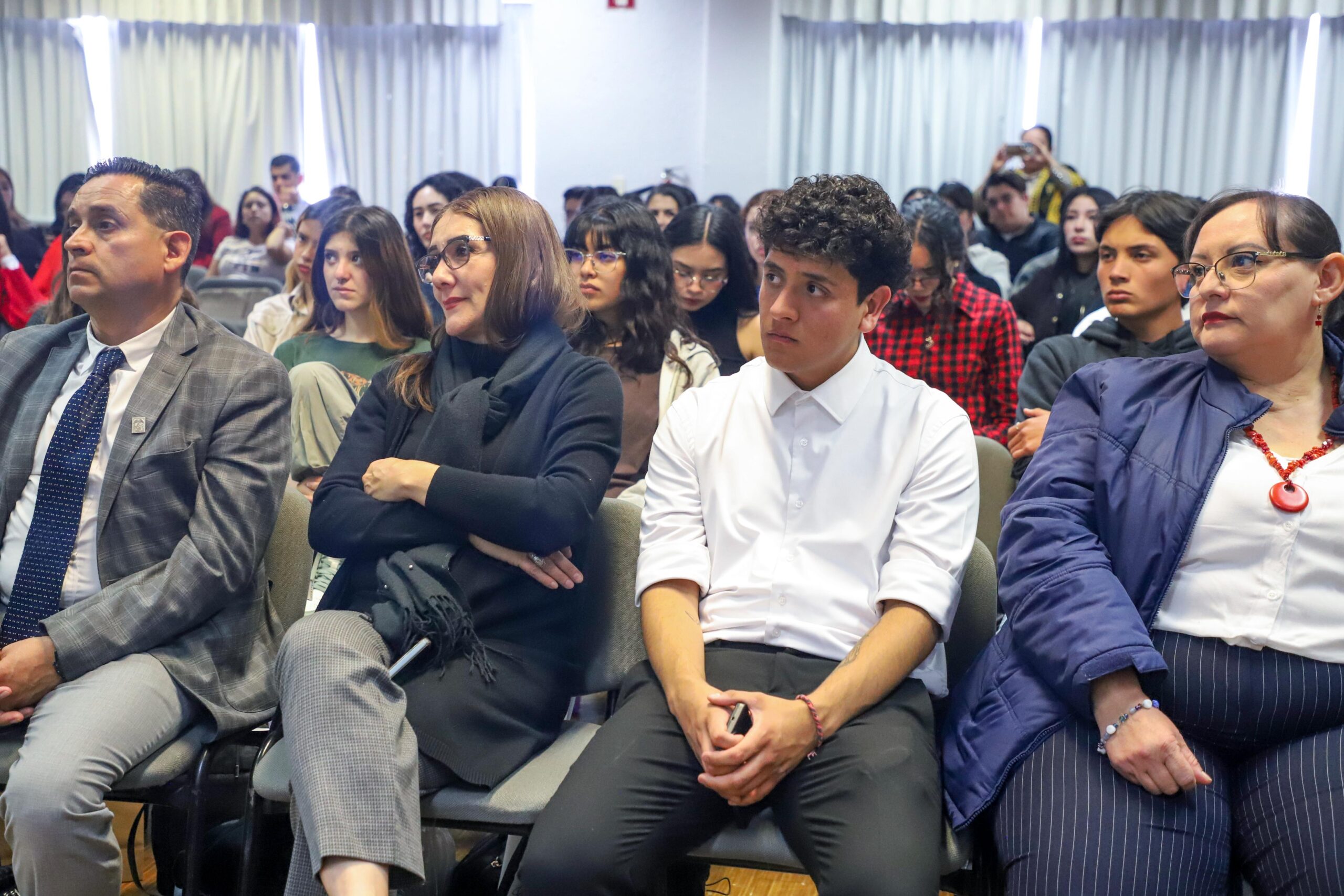 251113 Charla Suicidio_-6