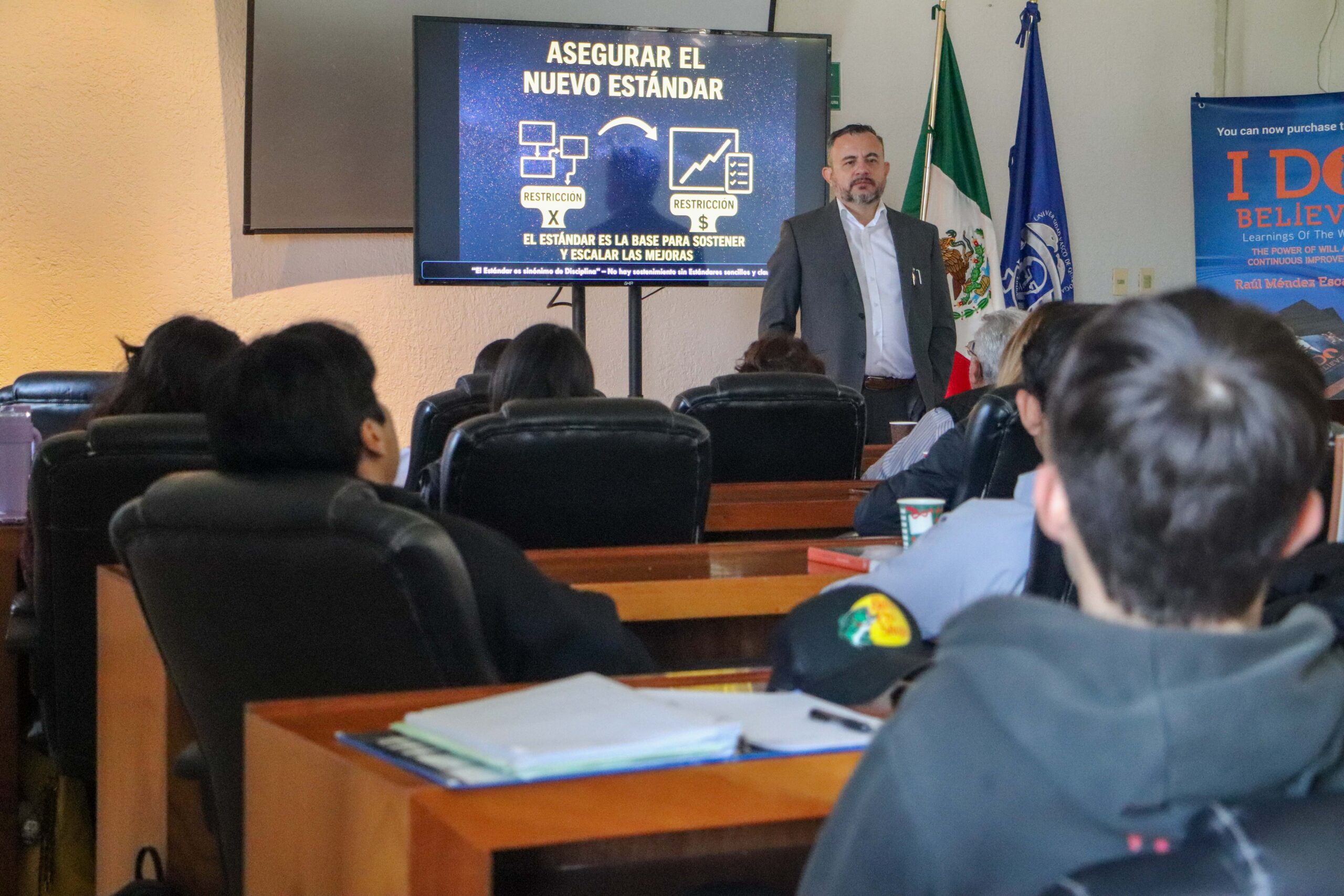 251114 Presentación Libro_-4