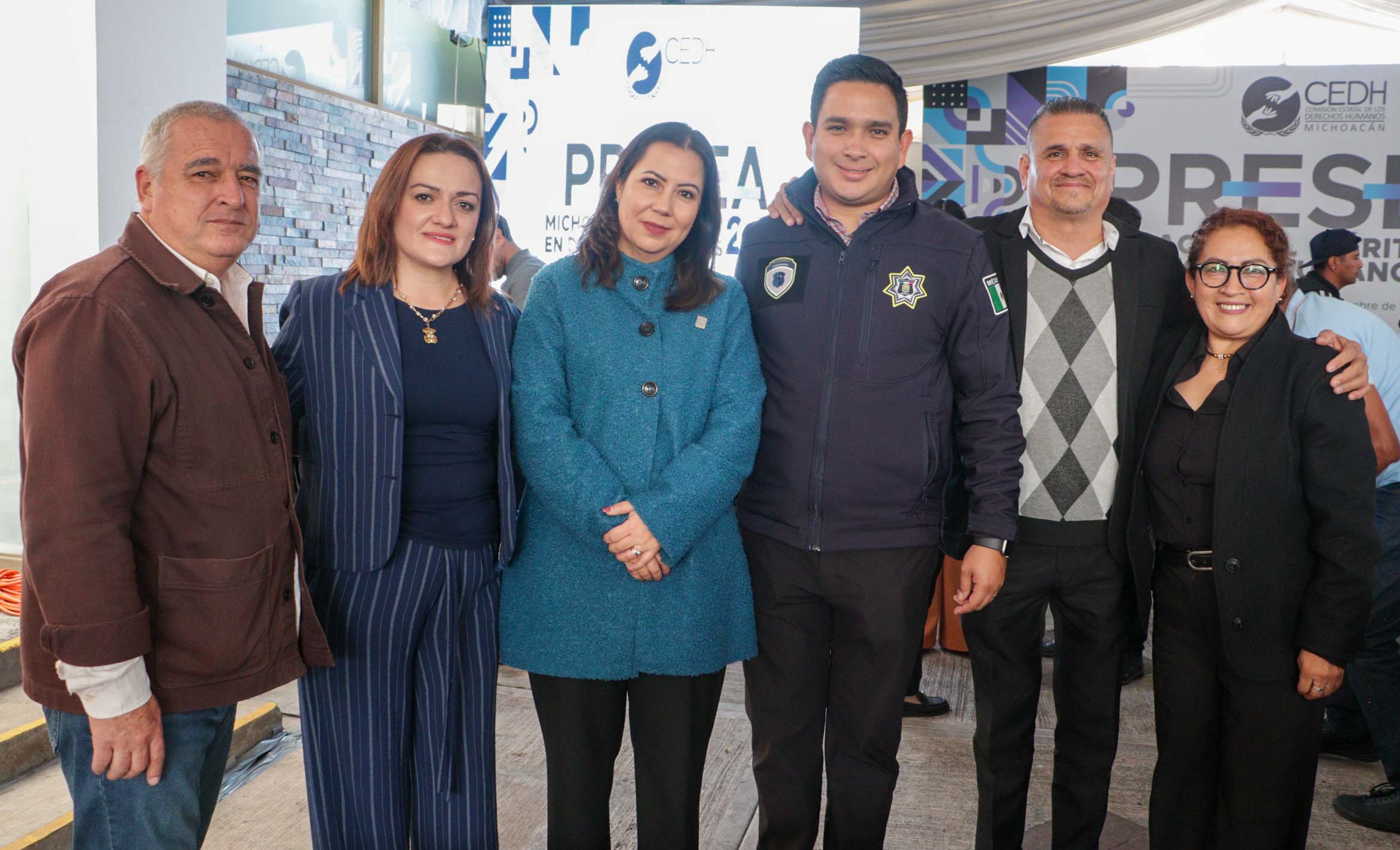 251012 CNDH MEDALLA-4