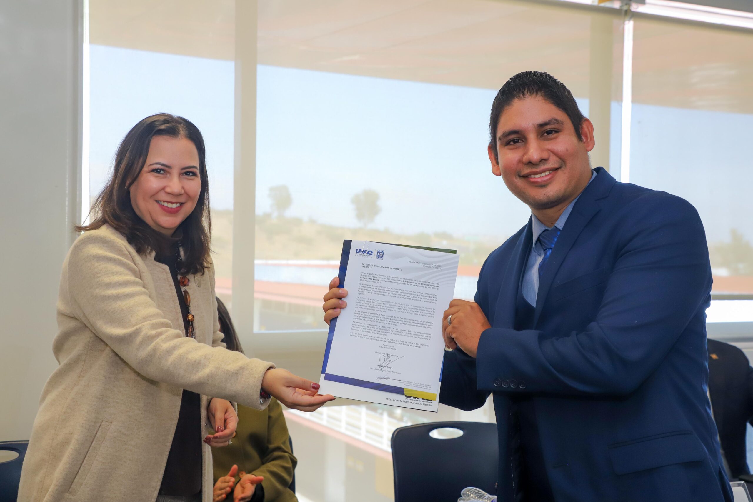 251202 Entrega Recepción Licenciaturas Tres Marías_-8