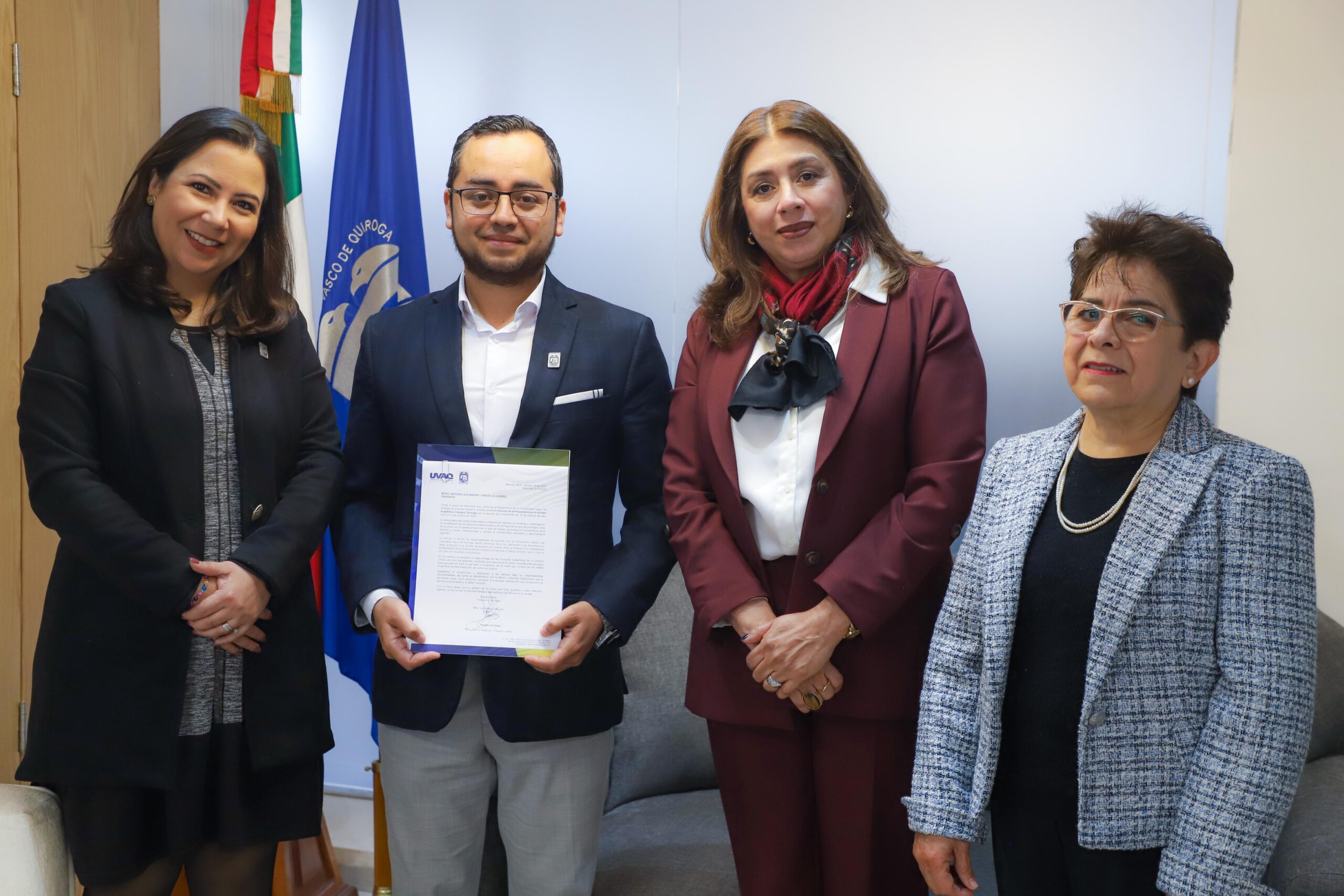 Ratifican al Director de la Preparatoria UVAQ en Quiroga 