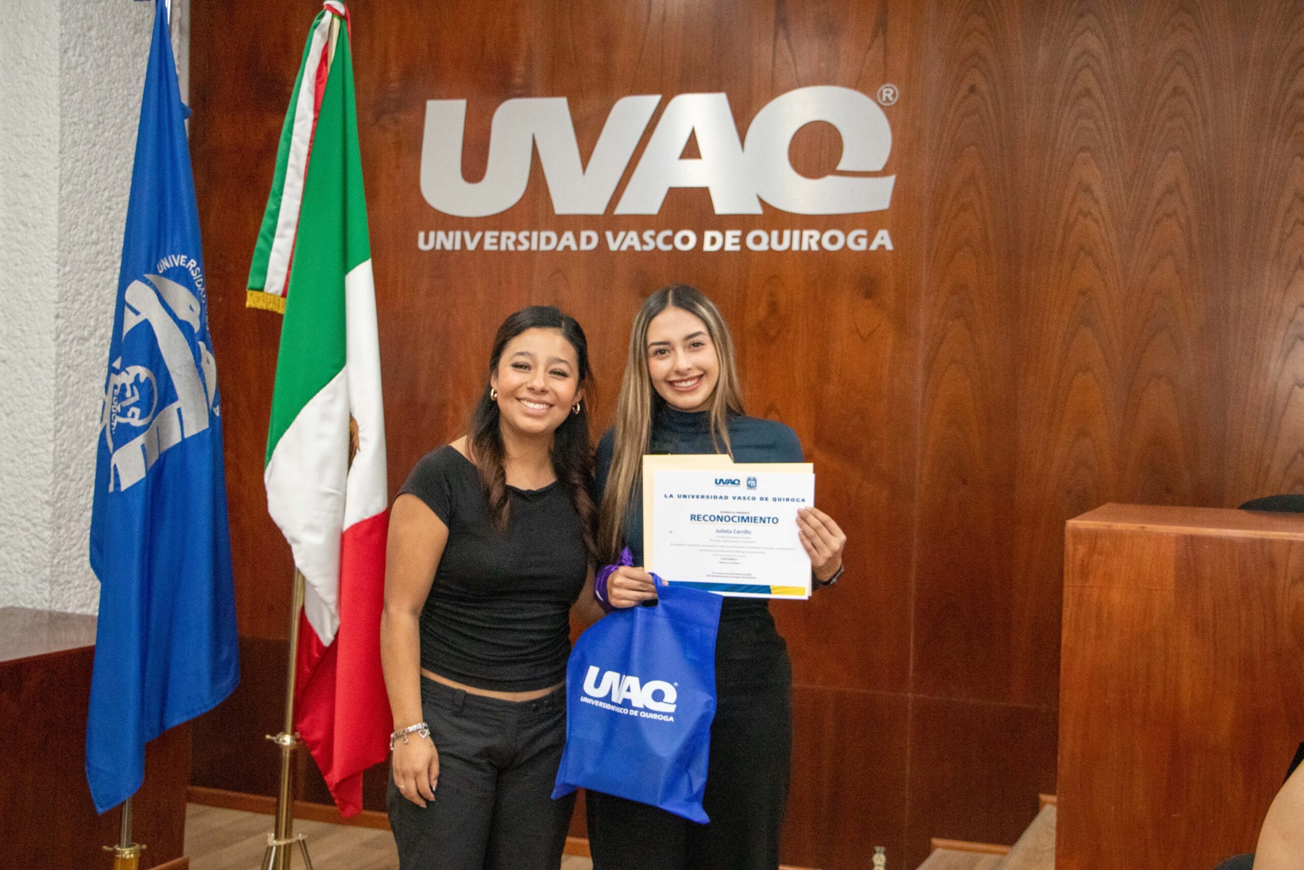 260306 PANEL MUJERES GRUPOS UNI-17