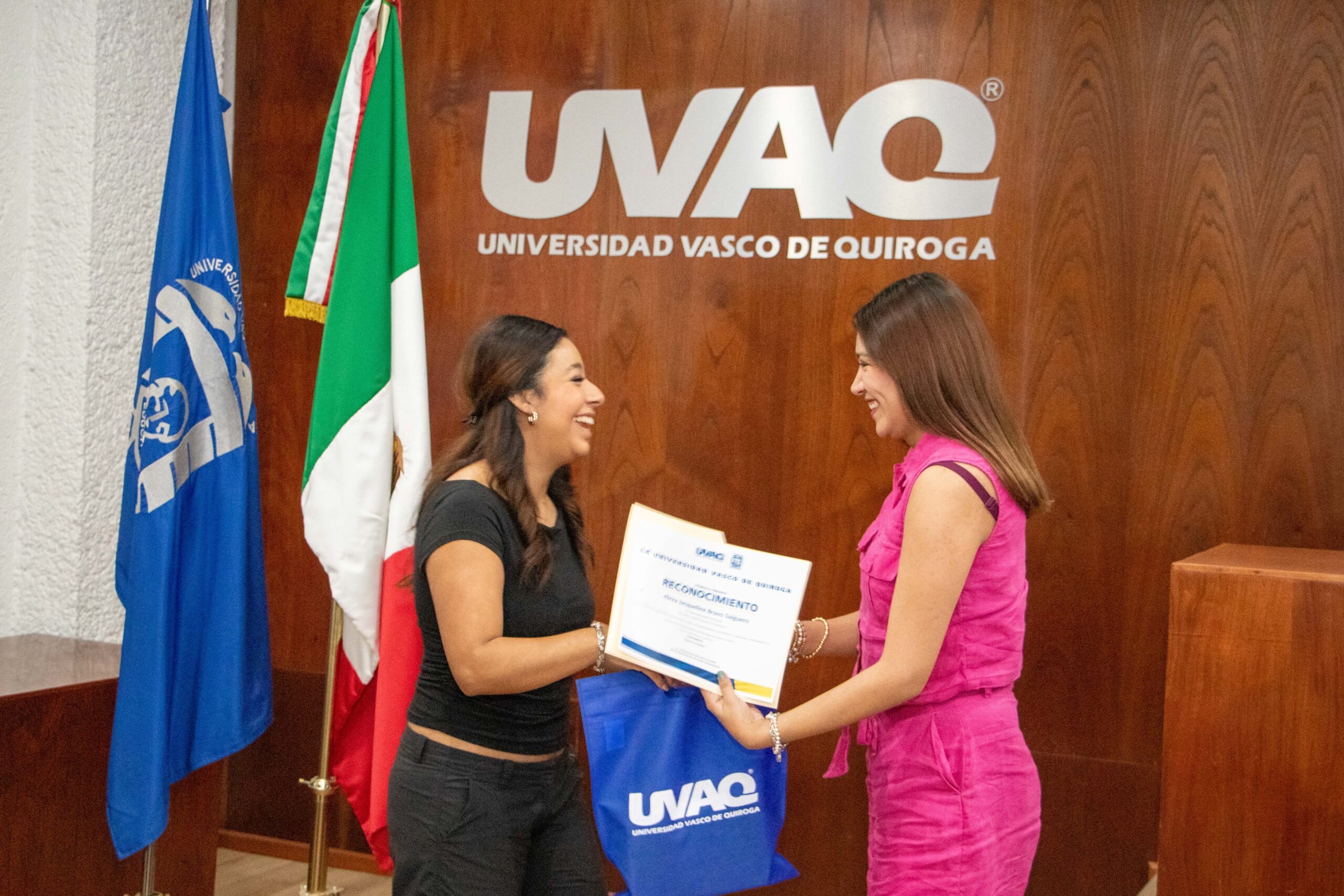 260306 PANEL MUJERES GRUPOS UNI-19