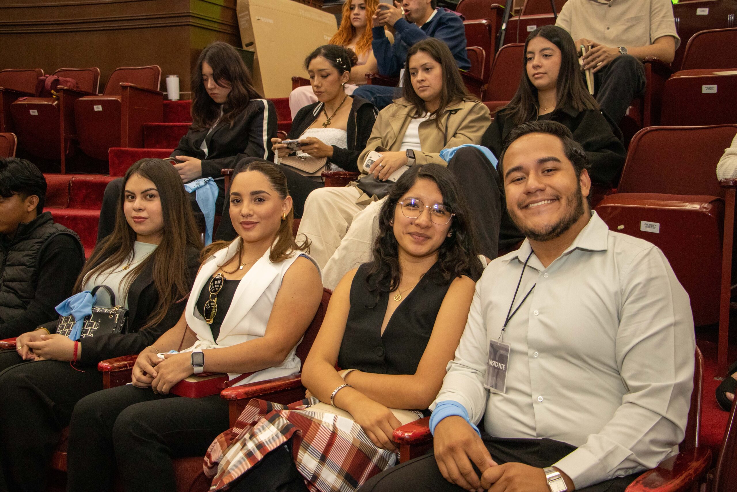 260325 Visita Congreso del Estado_-30