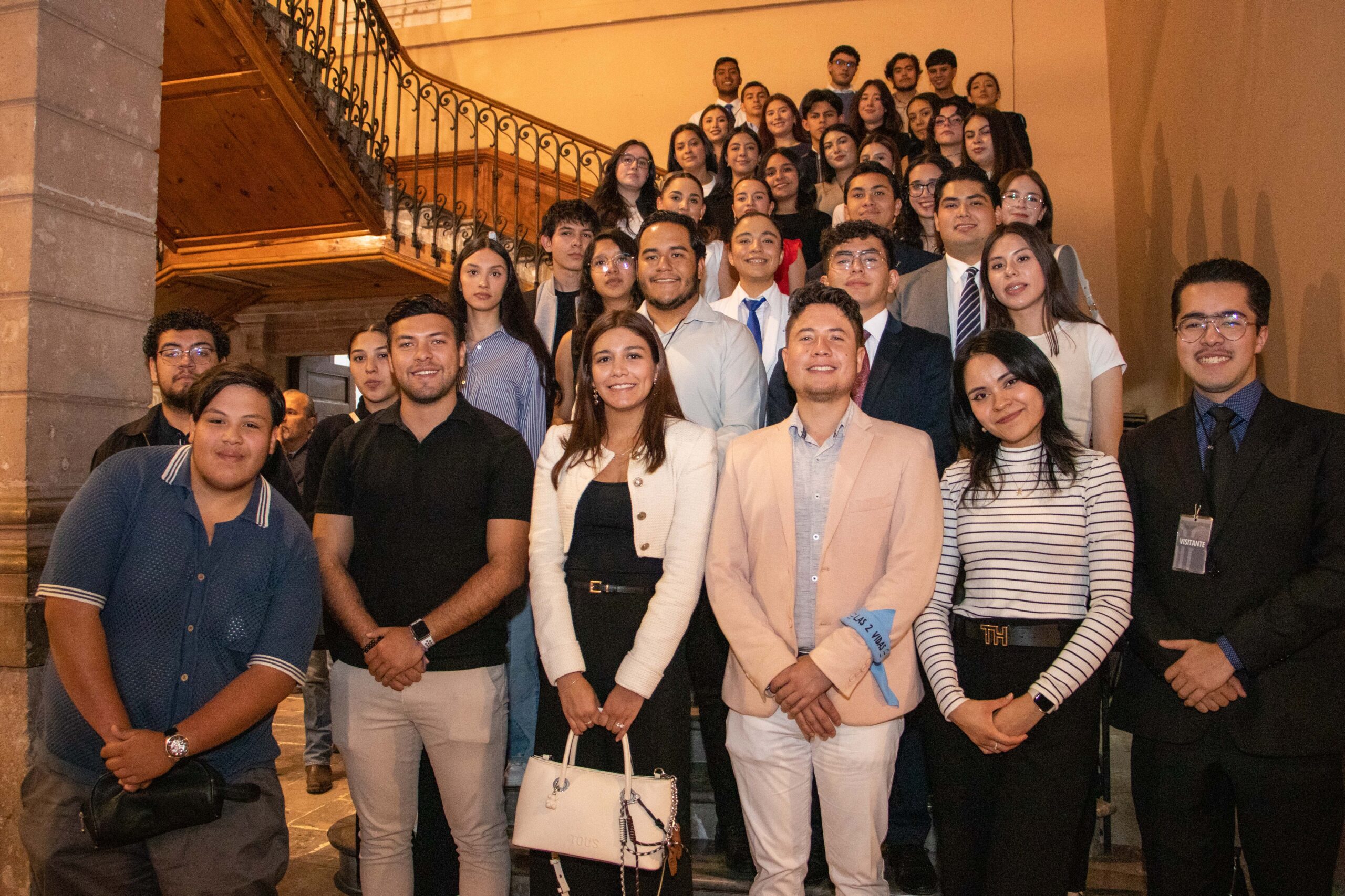 260325 Visita Congreso del Estado_-37