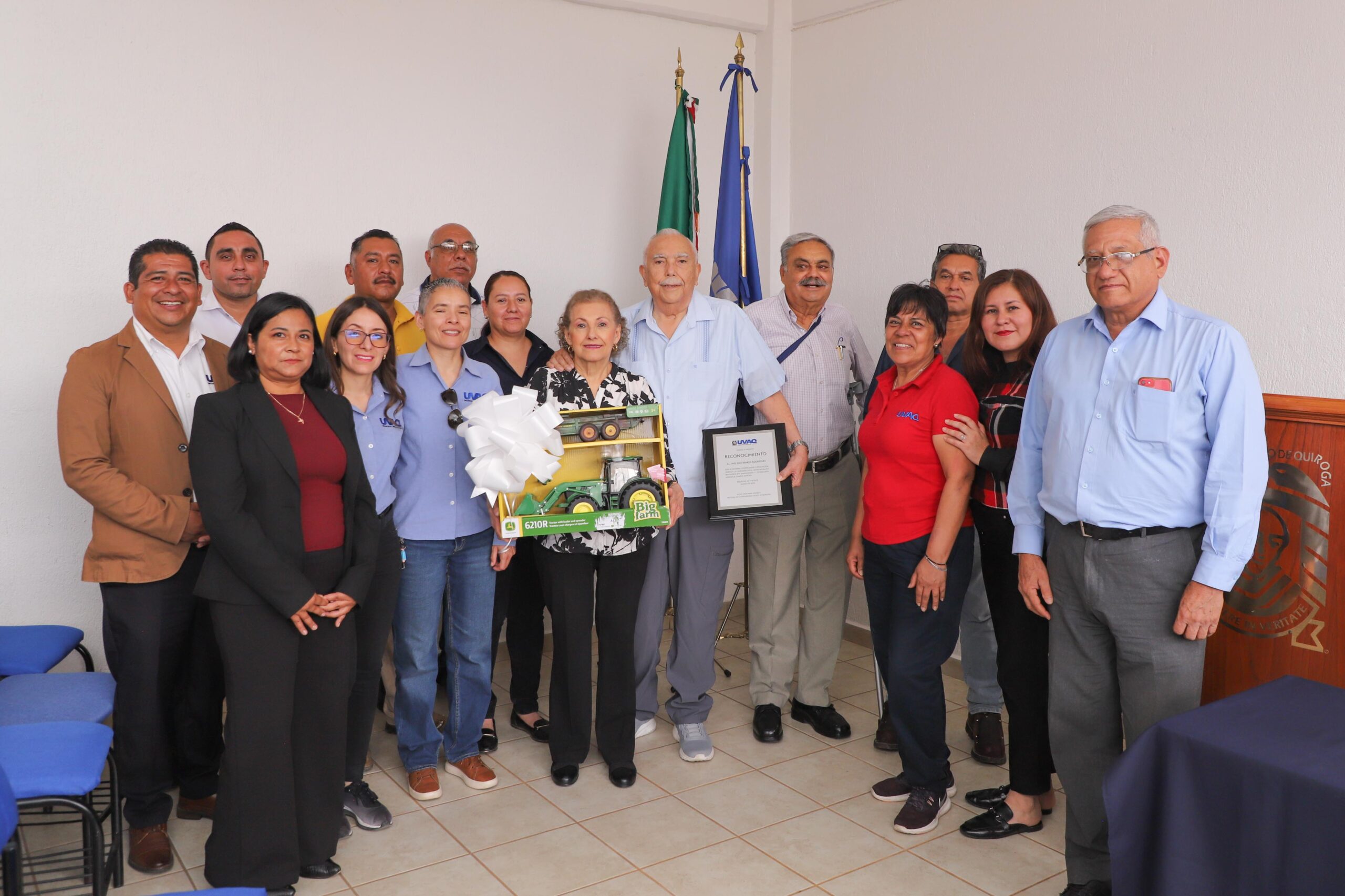 250420 Reconocimiento Ing Luis Ramos_-13
