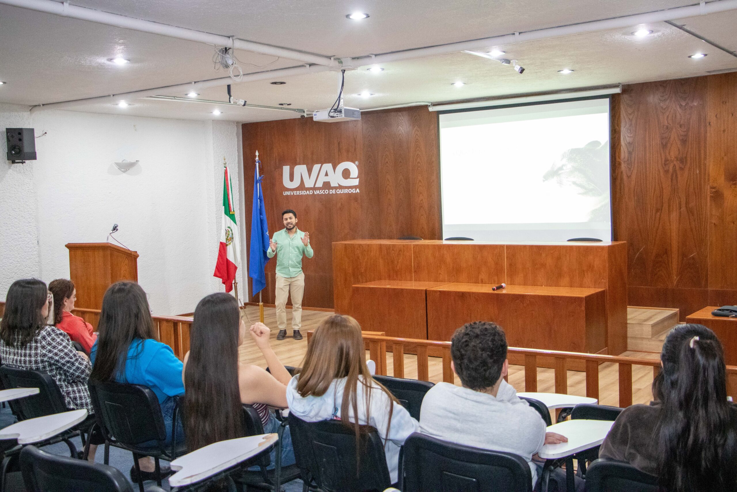 260325 Embajadores Juveniles uvaq-8