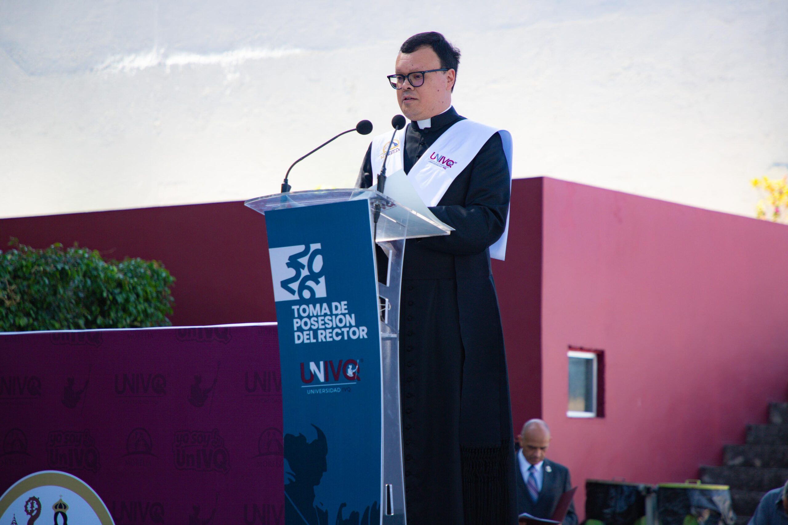 260430 Cambio de Rector UNIVQ-9